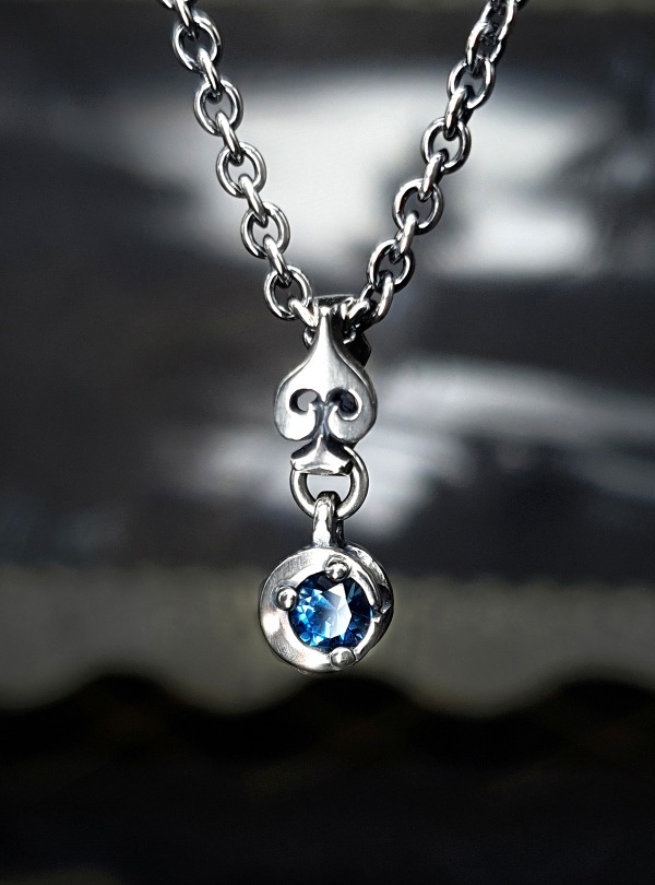Moonlight-W Necklace